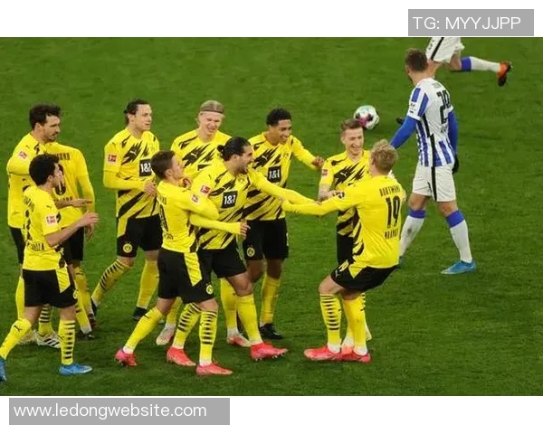 迪马确认DV9与加蒂将恢复合练有望出战周末意甲赛事 迪马确认DV9与加蒂将恢复合练有望出战周末意甲赛事