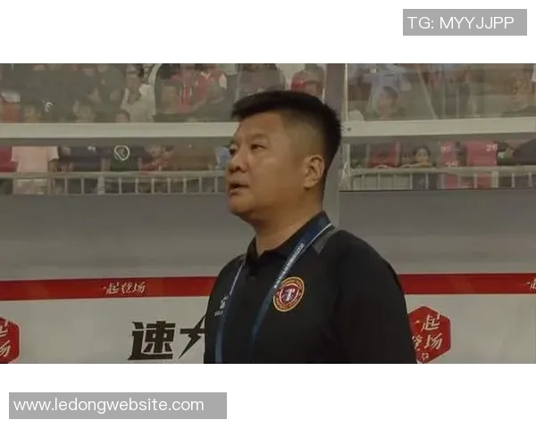 中甲第26轮前瞻辽宁铁人主帅李金羽携球员许东出席新闻发布会分享备战心得 中甲第26轮前瞻辽宁铁人主帅李金羽携球员许东出席新闻发布会分享备战心得