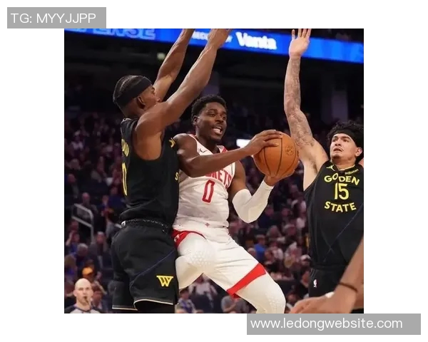 火箭半场领先灰熊9分阿门表现出色申京贡献全面莫兰特状态低迷 火箭半场领先灰熊9分阿门表现出色申京贡献全面莫兰特状态低迷