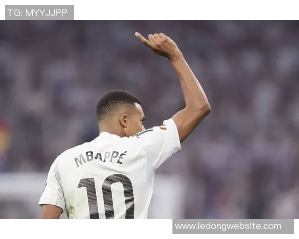 欧洲世预赛精彩瞬间:姆巴佩麦克托米奈梅里诺进球争夺最佳荣誉 欧洲世预赛精彩瞬间:姆巴佩麦克托米奈梅里诺进球争夺最佳荣誉