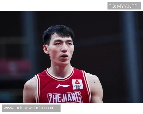 小贾反思三分犯规影响比赛表现强调关键时刻需增强纪律性